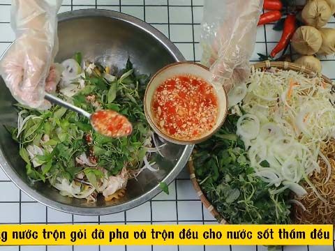 BẬT MÍ BÍ QUYẾT TRỘN GỎI GÀ TA THẢ VƯỜN VẠN NGƯỜI MÊ